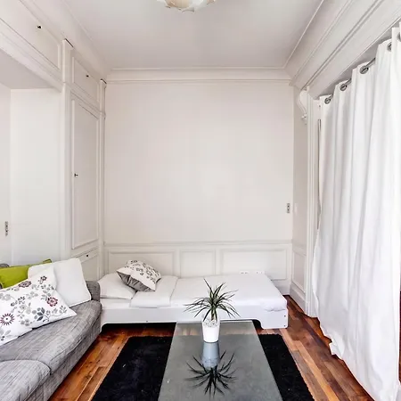 Guestready - Spacious Near Champs-elysees Apartment Paris