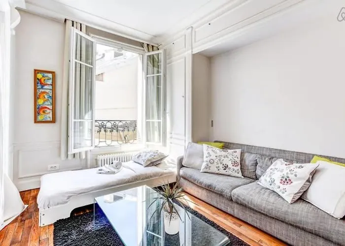 Guestready - Spacious Near Champs-elysees * Parijs